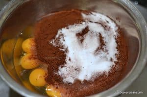 cum se face crema de cacao cu unt batuta pe aburi (1)