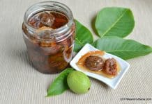 Dulceata de nuci verzi reteta VIDEO cu sirop bine legat si auriu ca mierea Dulceata de nuci verzi reteta pas cu pas savori urbane