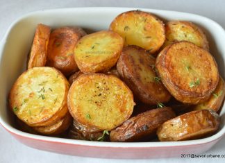 Cartofi prajiti la cuptor cu cimbru și mujdei de usturoi Cartofi prajiti in cuptor cu cimbru Savori Urbane