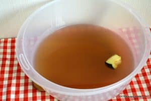 cum se scoate amareala din vinete cu sare si apa calda (2)