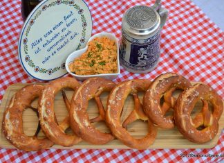 Covrigi bavarezi reteta de Laugenbrezeln Covrigi bavarezi reteta de Laugenbrezeln savori urbane