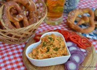 Crema picanta de branza – reteta bavareza de Obatzter – Obatzda Crema picanta de branza - reteta bavareza de Obatzter - Obatzda savori urbane