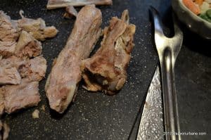 carne fiarta de porc cu os coaste din ciorba sau bors (3)