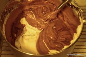 cum se incorporeaza frisca in mousse de ciocolata cu gelatina (1)