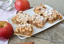 Prajitura cu mere si aluat razuit Prajitura cu mere si aluat razuit reteta savori urbane