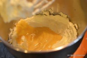 cum se mixeaza crema de unt cu portocale sau lamie (1)