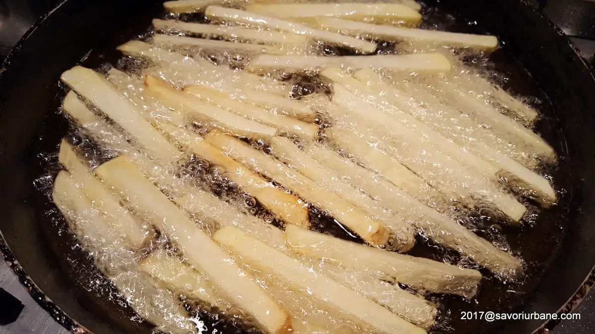 cum se prajesc corect cartofii reteta de french fries