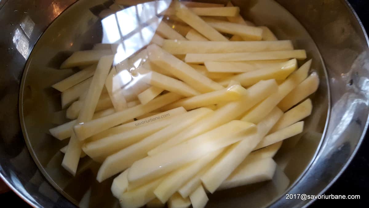 cum se pregatesc cartofi pentru prajit stil french fries