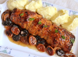 Friptura de curcan cu fructe uscate si glazura de mustar la cuptor piept de curcan umplut cu fructe uscate si glazura de mustar (1)