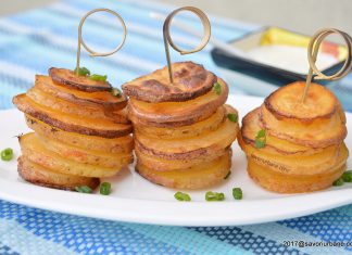 Rondele de cartofi la cuptor – turnulete in forme de briose Rondele de cartofi la cuptor - turnulete in forme de briose reteta savori urbane