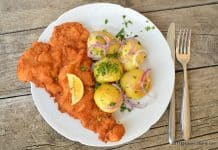 Snitel vienez reteta autentica austriaca de Wiener Schnitzel VIDEO Snitel vienez reteta autentica austriaca savori urbane