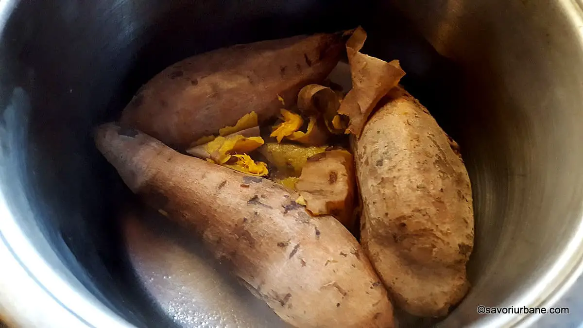 cartofi dulci fierti in coaja