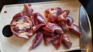 carne pentru ciorba de potroace spinari maruntaie de pui inimi pipote (2)