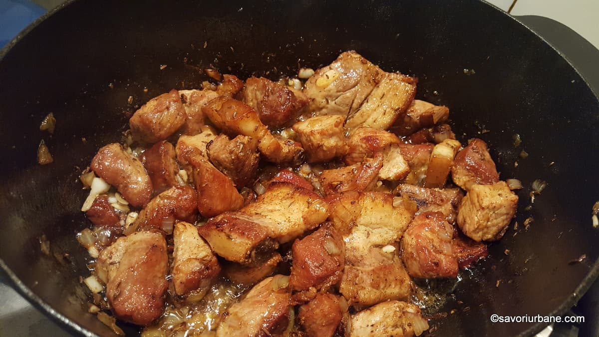 cum se inabusa carnea de porc in untura (1)