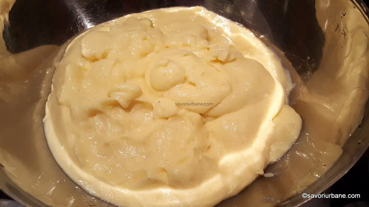reteta crema de vanilie cu frisca pentru prajituri millefeuille napoleon (1)