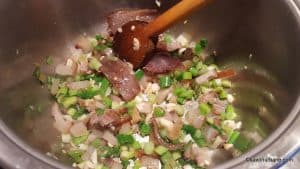 cum se caleste ceapa slanina afumata usturoiul pentru ciorba de salata (2)
