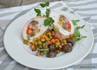 Piept de pui umplut cu legume la cuptor Piept de pui umplut cu legume la cuptor reteta savori urbane
