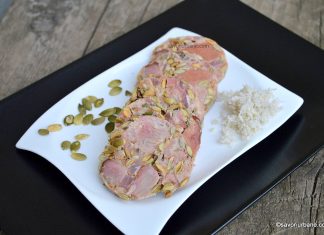 Sunca de casa cu seminte de dovleac si hrean Sunca de casa cu seminte de dovleac si hrean reteta simpla savori urbane