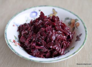 Varza rosie calita simpla sau cu mere reteta varza rosie calita cu mere in stil ardelenesc