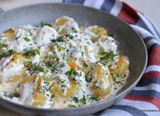 Cartofi noi cu smantana si marar – la tigaie Cartofi noi cu smantana si marar reteta savori urbane