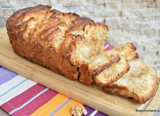 Cozonac felii cu nuca sau scortisoara – evantai sau pull apart Cozonac felii cu nuca sau scortisoara - pull apart reteta savori urbane