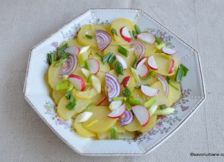 Salata de cartofi reteta simpla cu ceapa si dressing acrisor (video) – salata orientala de primavara Salata de cartofi reteta simpla cu ceapa savori urbane