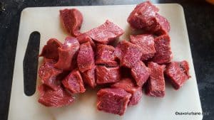 cum se pregateste carnea de mici de casa (1)