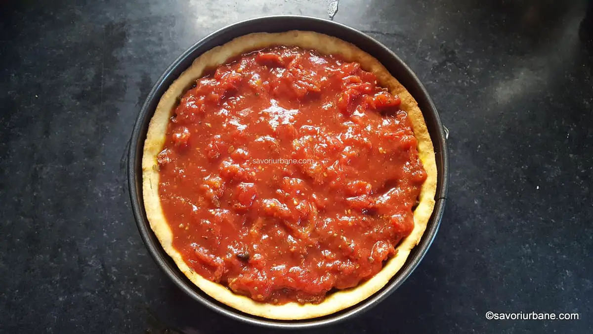 cum se monteaza pizza chicago straturi (3)
