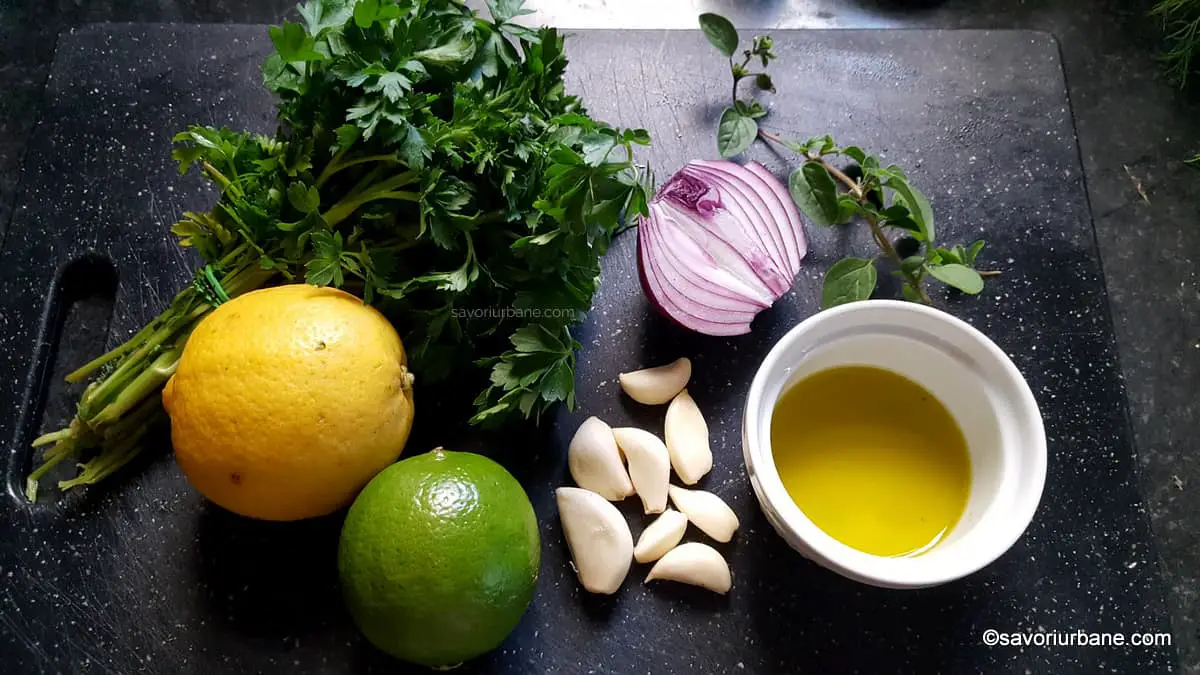 ingrediente chimichurri sos de patrunjel verde cu usturoi