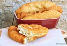 Langoși ca la langoșerie umpluți cu brânză și mărar rețeta video Langoși ca la langoșerie umpluți cu brânză și mărar reteta savori urbane