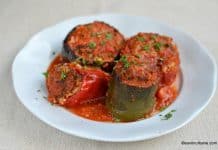 Legume umplute în sos de roșii cu usturoi, la cuptor – rețeta de post Legume umplute în sos de roșii la cuptor - rețeta de post savori urbane