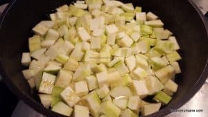 cum se oparesc dovleceii pentru salata (2)