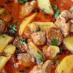 Bograci – rețeta de tocană cu carne și cartofi la ceaun – bogracs unguresc