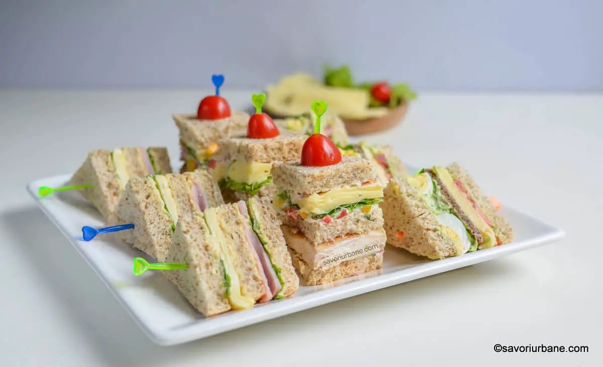 Mini sandvișuri pentru petrecerile copiilor sau de pus la pachețel savori urbane