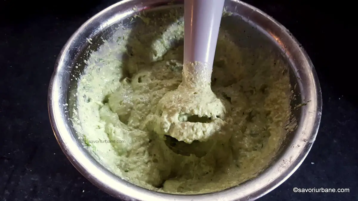 cum se paseaza crema pasta de avocado cu cream cheese (1)