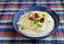 Piure de cartofi cu usturoi copt, cașcaval și smântână Piure de cartofi cu usturoi copt, cașcaval și smântână reteta savori urbane