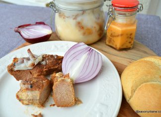 Carne la garniță – rețeta de friptură în untură la borcan Carne la garnita reteta de friptura la borcan Savori Urbane