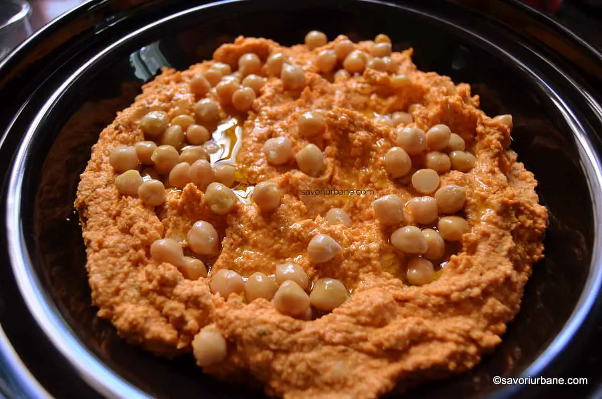Hummus cu paprika și za'atar - rețeta de cremă de năut vegană (de post) savori urbane