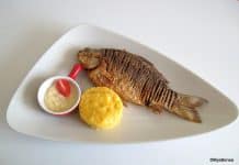 Pește prăjit cu mujdei de usturoi și mămăliguță – cea mai simplă rețetă Pește prăjit cu mujdei de usturoi și mămăliguță - cea mai simplă rețetă savori urbane