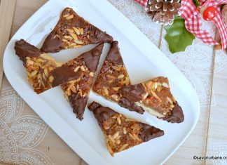 Prăjitură cu nucă, alune, migdale, gem și ciocolată – rețeta de Nussecken sau triunghiuri cu nucă Prăjitură cu nucă, alune, migdale, gem și ciocolată - rețeta de Nussecken