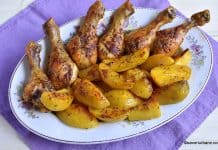 Pulpe cu cartofi la cuptor – cea mai simplă rețetă Pulpe cu cartofi la cuptor - cea mai simplă rețetă savori urbane