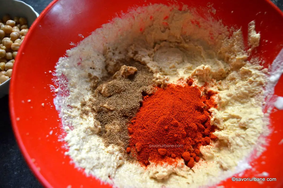 condimente pentru hummus zaatar sare piper usturoi lamaie iaurt grecesc (2)