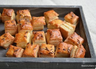 Sărățele cu smântână, brânză, unt sau untură – saleuri foietate pătrate, fragede și rapide Sărățele cu smântână, brânză, unt sau untură - saleuri fragede reteta savori urbane