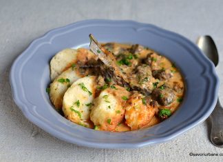 Tocăniță de căprior, căprioară sau cerb – rețeta de papricaș de vânat Tocăniță de căprior sau cerb - rețeta de papricaș de căprioară savori urbane