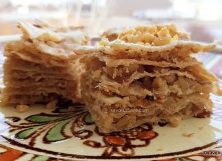 Turte de Crăciun cu nucă sau cânepă – rețeta de julfă, Pelincile sau Scutecele Domnului turte moldovenesti cu nuca sau canepa pentru craciun reteta traditionala