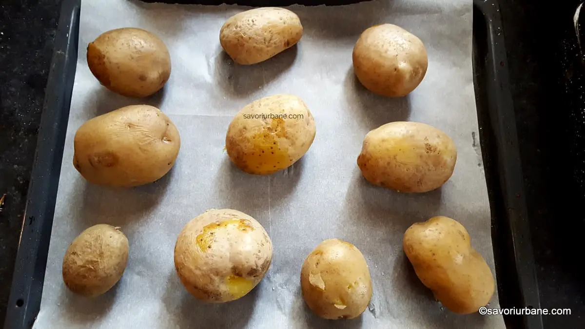 cum se fac cartofi striviti copti reteta pas cu pas (1)