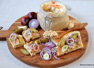 Pate de pui din carne de pui la garniță – rețeta de confit sau rillette de pui Pate de pui din carne de pui la garniță - rețeta de confit sau rillette de pui savori urbane 1