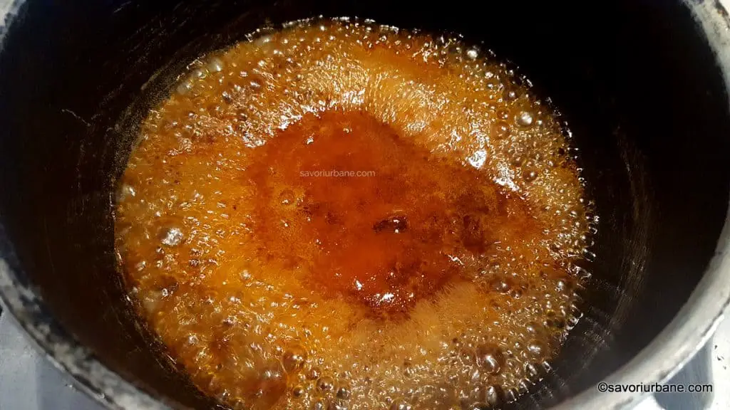 cum se face sosul picant dulce pentru coaste de porc sau scarita la cuptor (1)