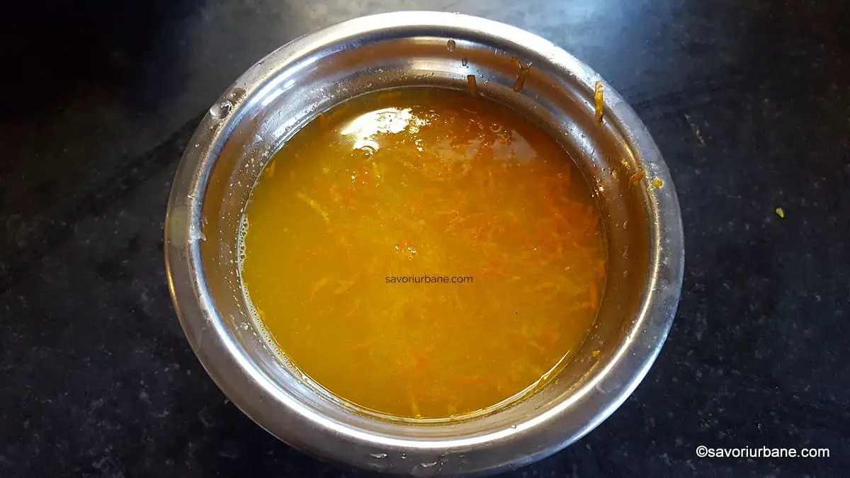suc proaspat stors de portocale pentru prajitura (3)