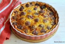 Cea mai simplă prăjitură cu prune – rețeta de far breton aux prunes + VIDEO Cea mai simplă prăjitură cu prune și cremă de vanilie - far breton aux prunes savori urbane